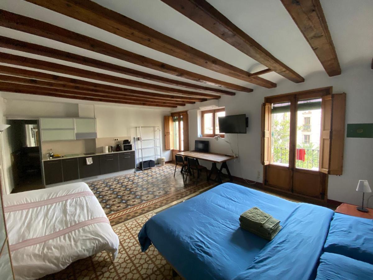 Lovely 2-bed In Barcelonas Location Apartment