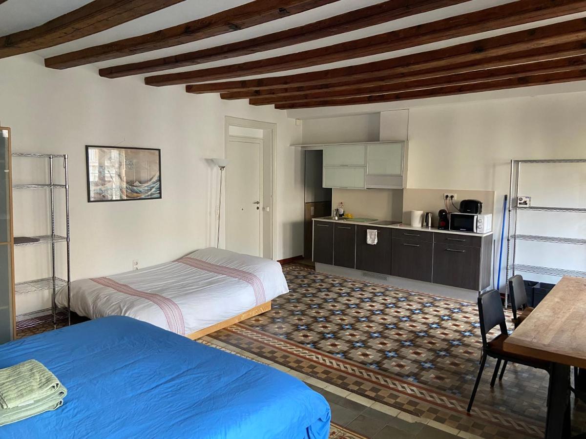Lovely 2-bed In Barcelonas Location Apartment Barcelona