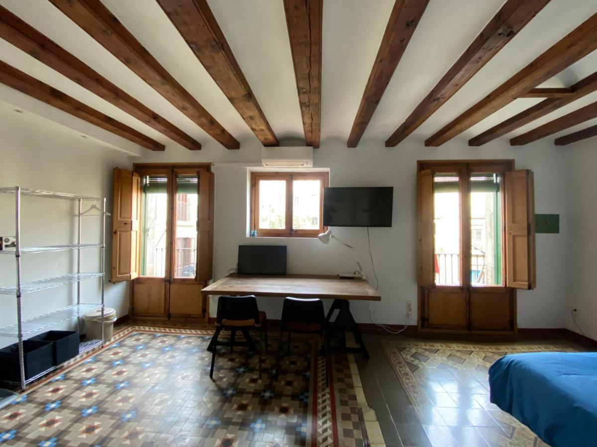 Lovely 2-bed In Barcelonas Location Apartment
